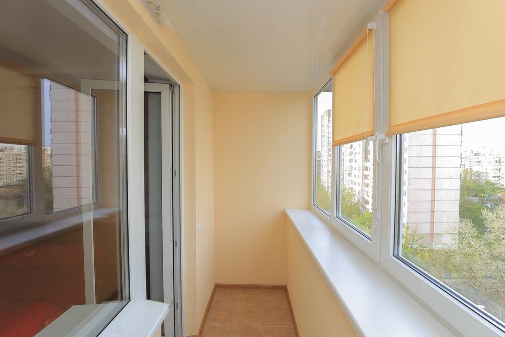 Apartment On Obolonskiy Prospect 12 Kyiv Exterior photo